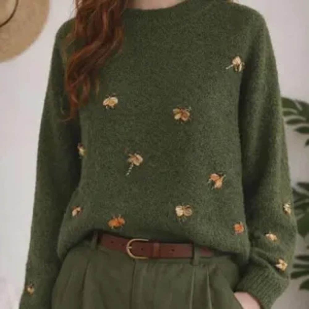 H&M Olive Green Crewneck Sweater with Floral Embroidery